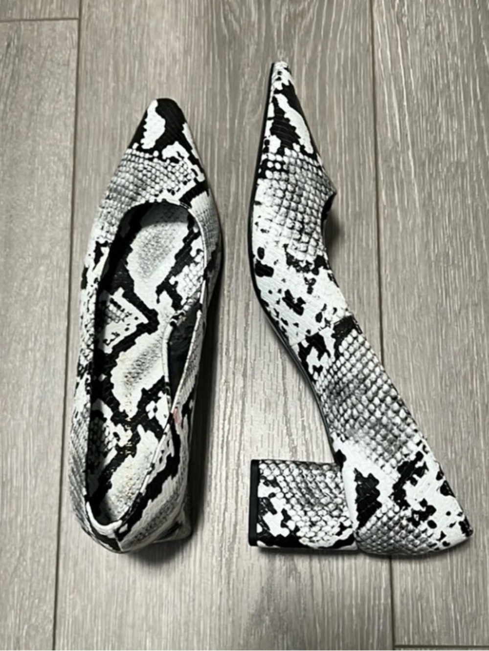 ZARA Heels Snake-Print Pointed Toe Women’s Size 9.5M- Black & White - Picture 2 of 7